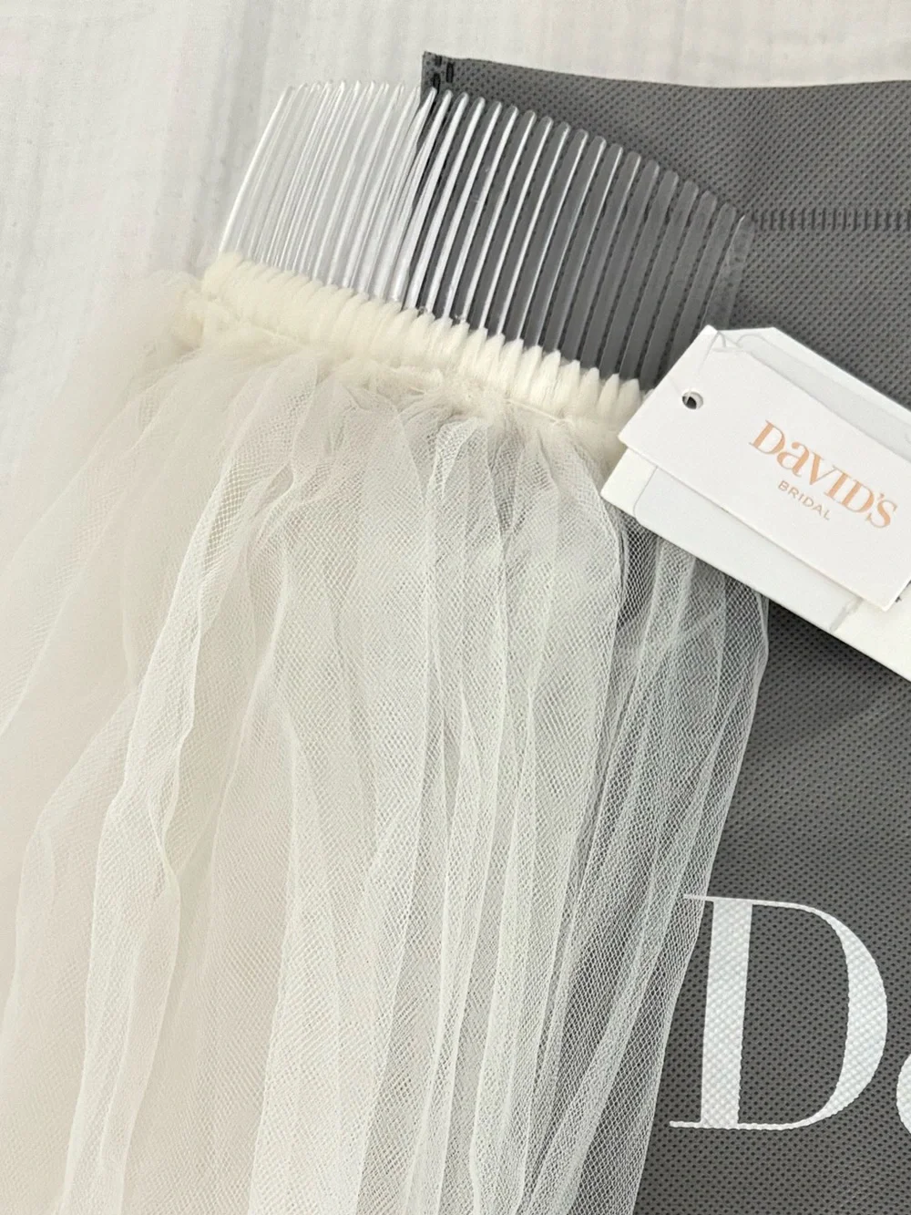 David’s Bridal | Ivory Single-Tier Tulle Bridal Veil with Floral Appliqués